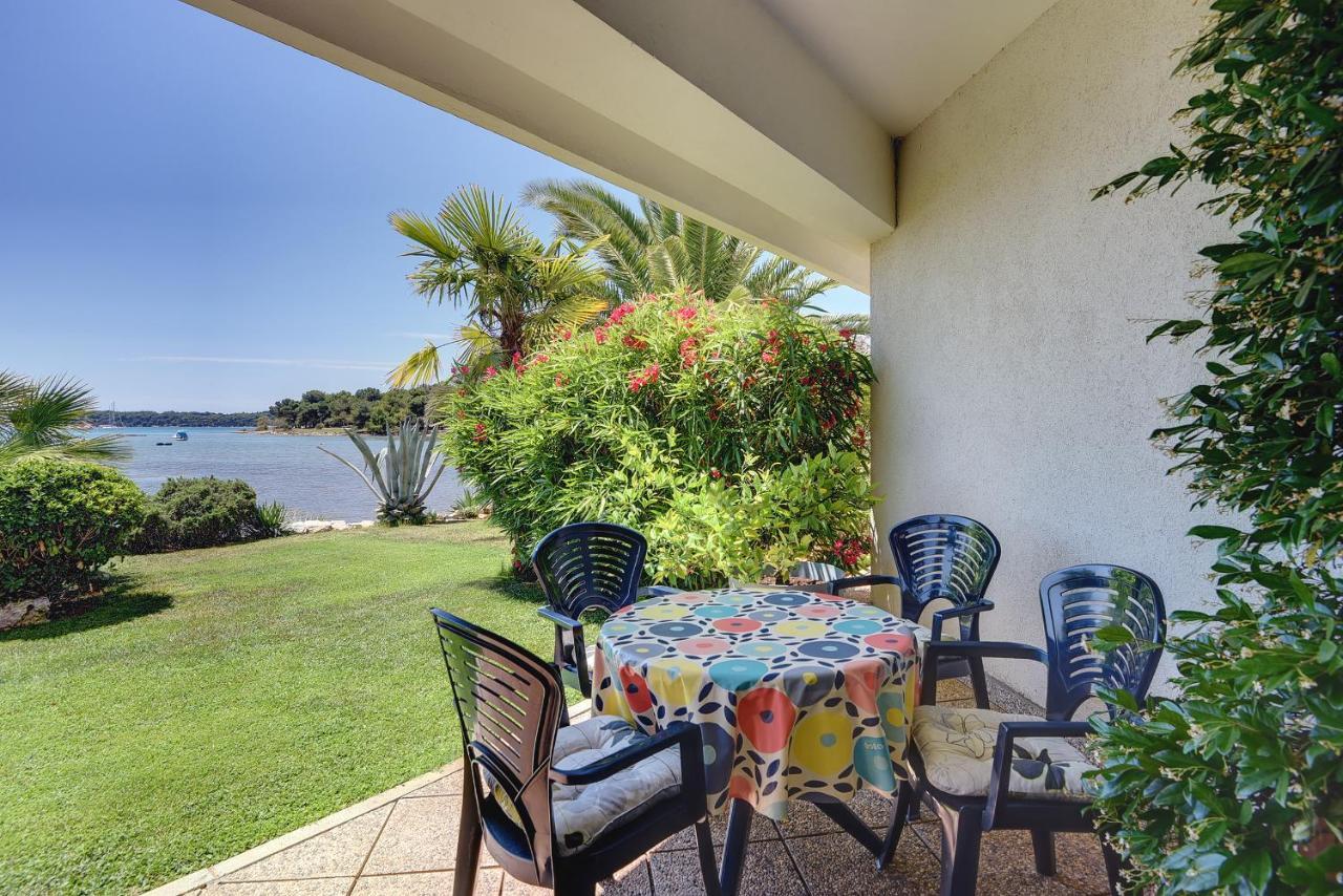 Apartments Villa Ana Medulin Exterior photo