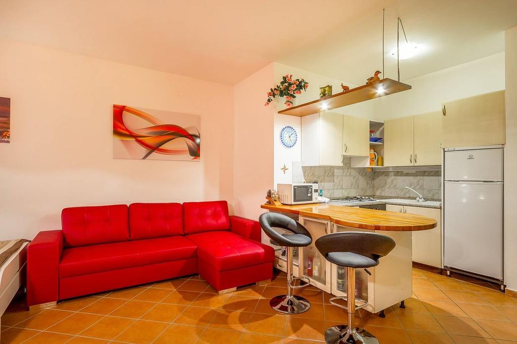 Apartments Villa Ana Medulin Exterior photo