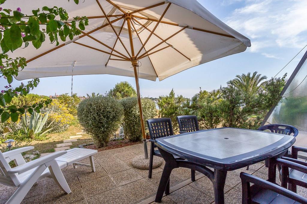 Apartments Villa Ana Medulin Exterior photo